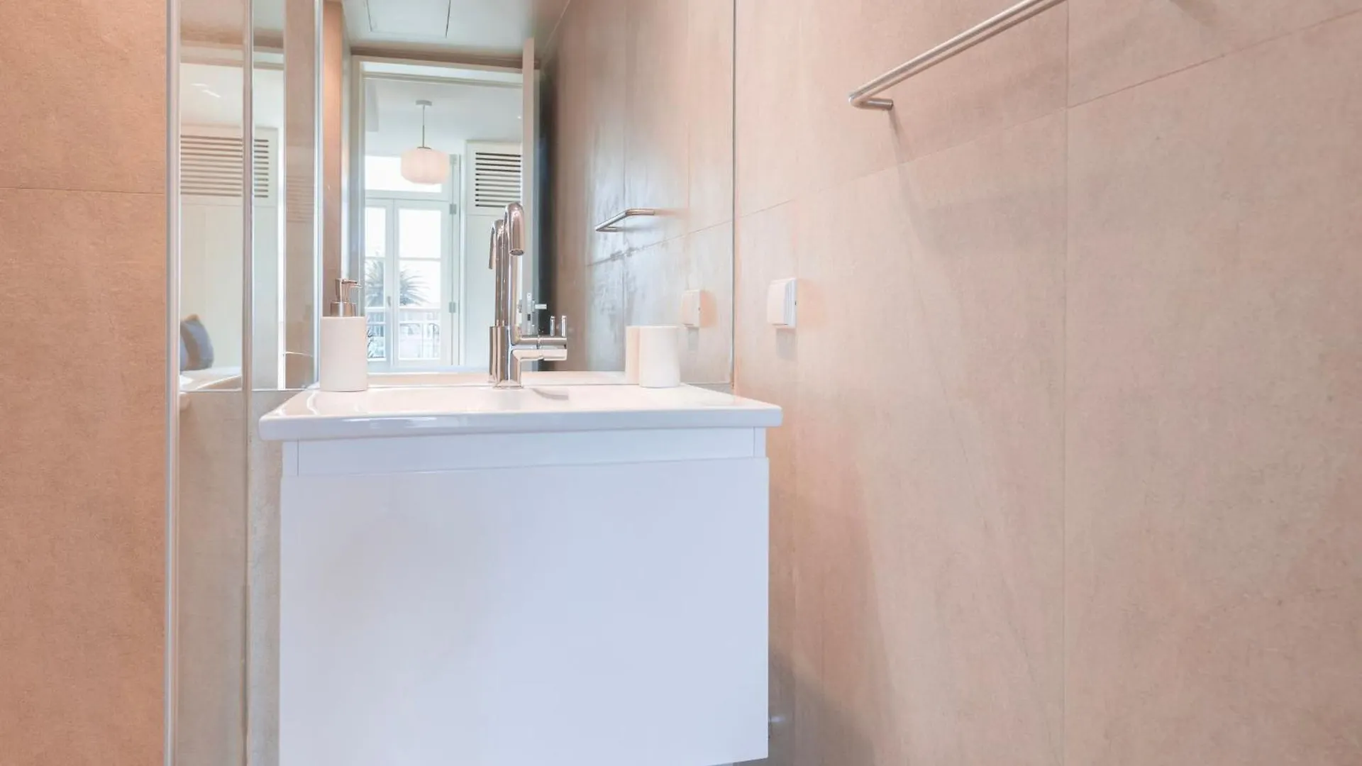 Ribeira Garden 2Bdr Apartment By Lovelystay Lisbon