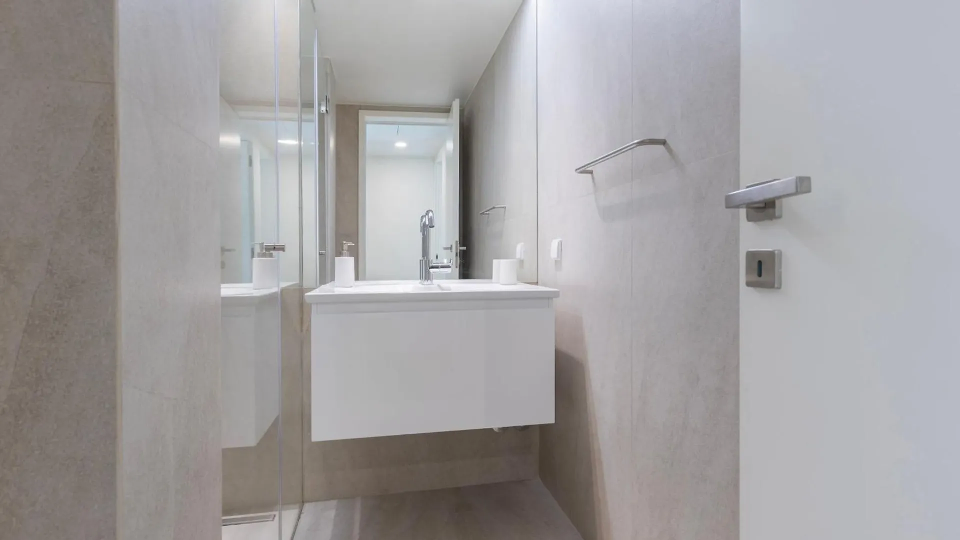 Ribeira Garden 2Bdr Apartment By Lovelystay Lisbon